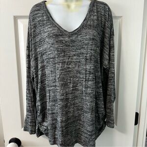 Old Navy Maternity vneck gray sweater size XL